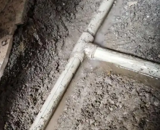 叠彩漏水维修电话